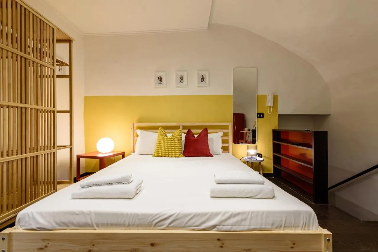 Via Duomo 196 Apartment Naples Italy